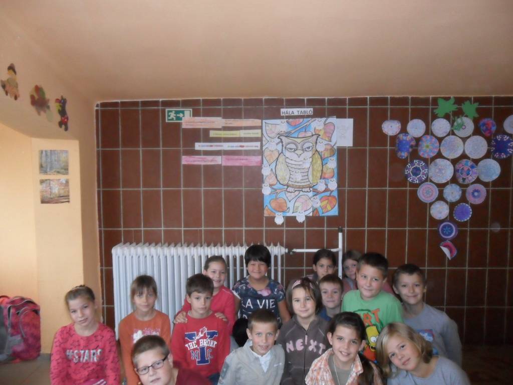 Hálatabló-fotó-Bölcs-bagoly-csapat.jpg Hálatabló-fotó-Bölcs-bagoly-csapat.jpg