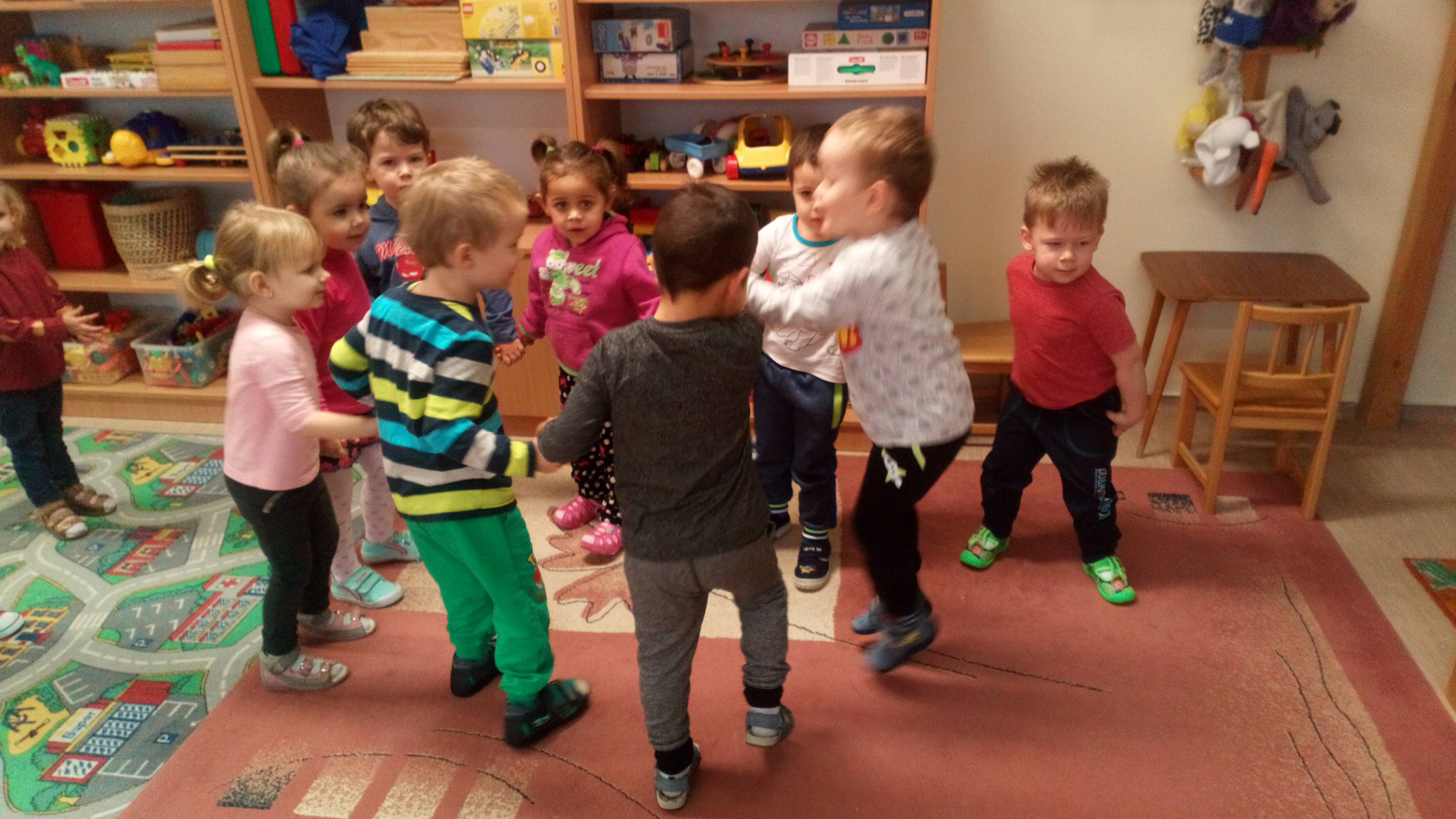 hálatánc.jpg hálatánc.jpg