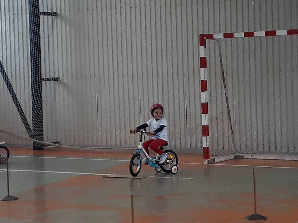 zsanett.jpg zsanett.jpg