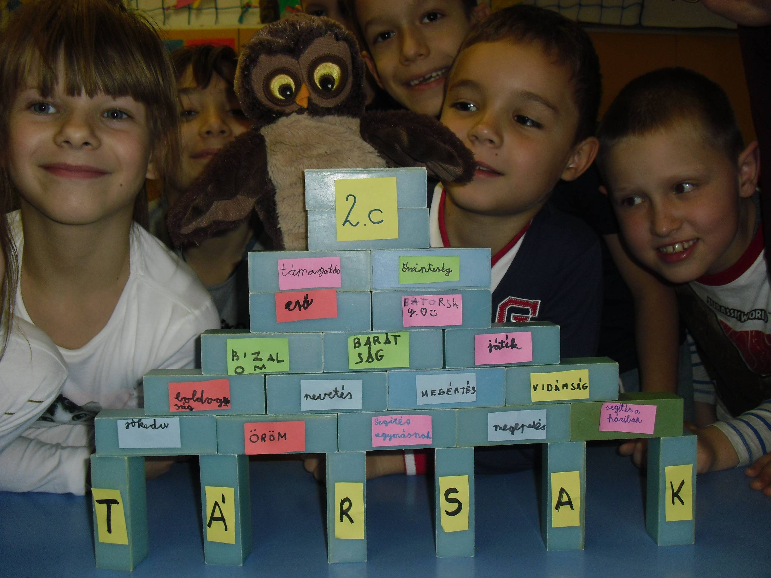 Társak.jpg Társak.jpg