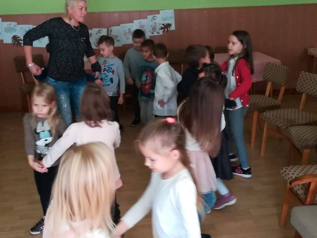 tánc-2.jpg tánc-2.jpg