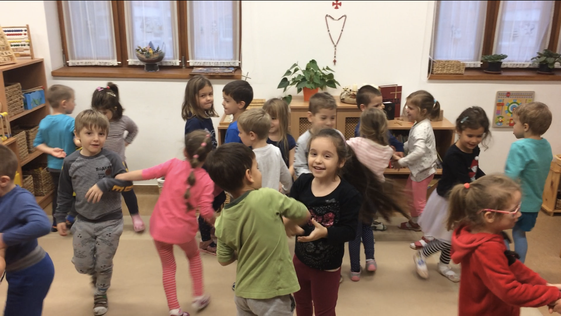 társas-kapcsolatok.png társas-kapcsolatok.png