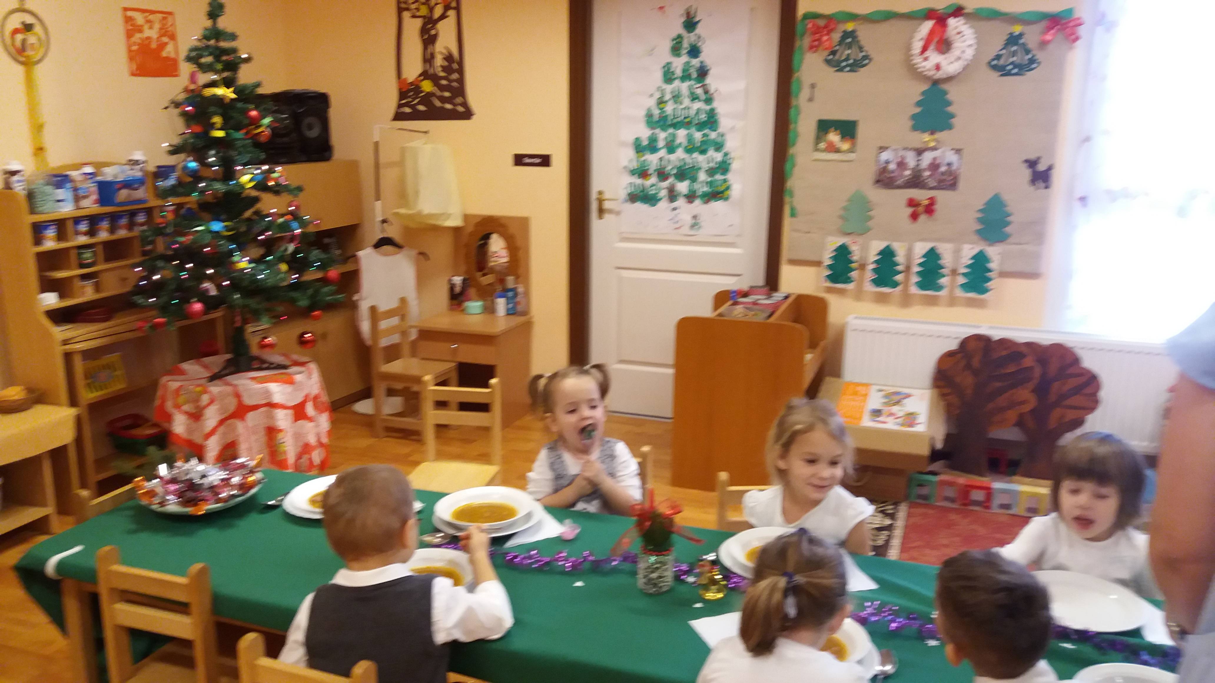 ovi-karácsony18.12.19.-027.jpg ovi-karácsony18.12.19.-027.jpg