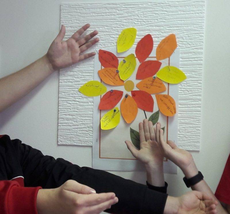 Aranyegymi9e-Hálavirág.jpg Aranyegymi9e-Hálavirág.jpg