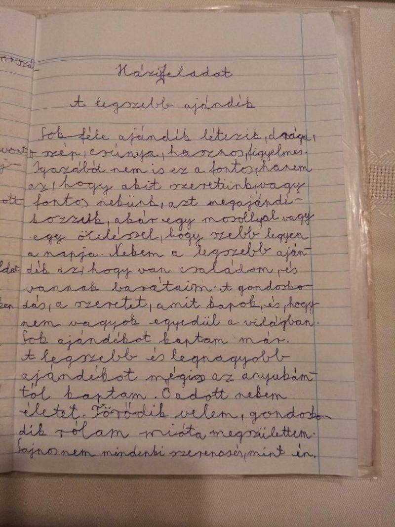 A-legszebb-ajándék-1.jpg A-legszebb-ajándék-1.jpg