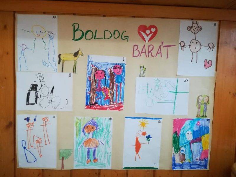Boldog-barát.jpg Boldog-barát.jpg