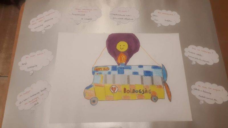 Happy-bus-1.jpg Happy-bus-1.jpg