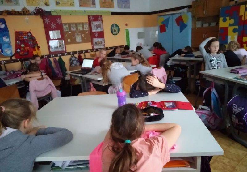 Relax2.jpg Relax2.jpg