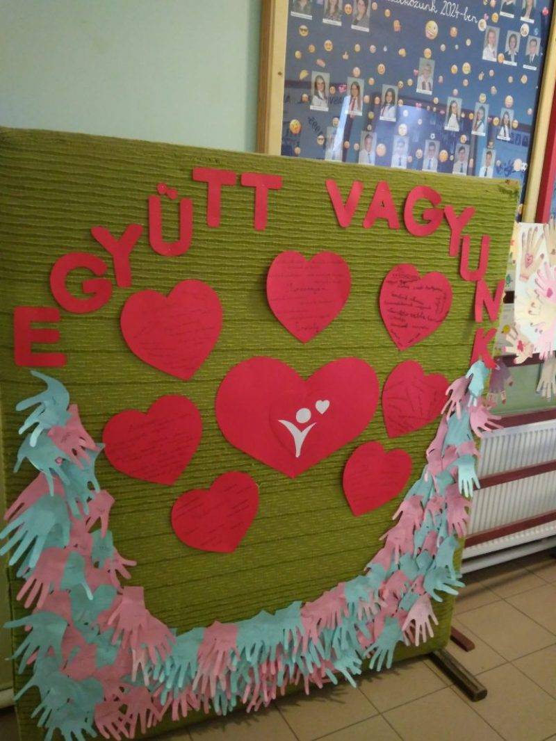 társas-kapcsolat1.jpg társas-kapcsolat1.jpg