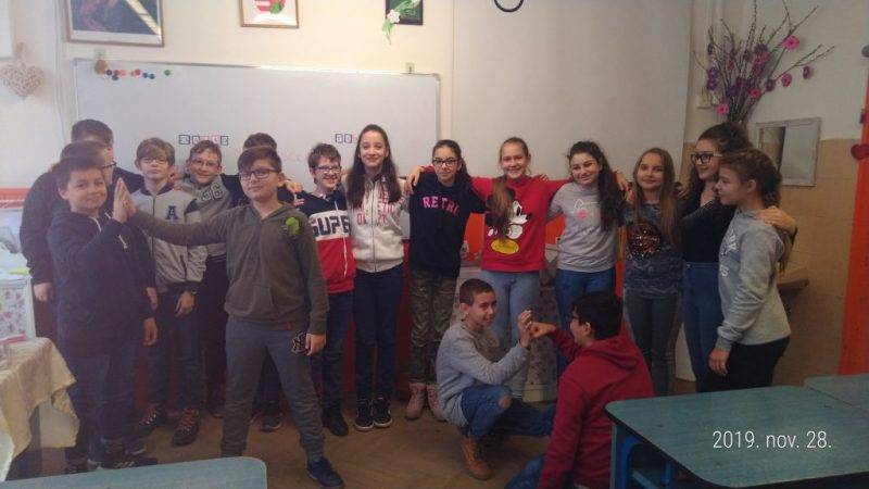 tarsas-kapcsolatok.jpg tarsas-kapcsolatok.jpg