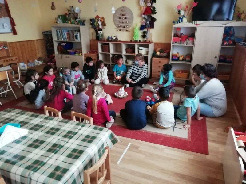 Kedvesláng.jpg Kedvesláng.jpg