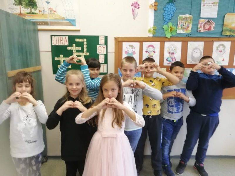 Szeretet-üzenet.jpg Szeretet-üzenet.jpg