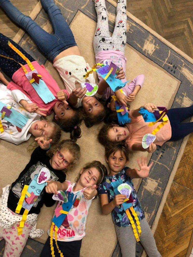 fekvőlány-2.jpg fekvőlány-2.jpg