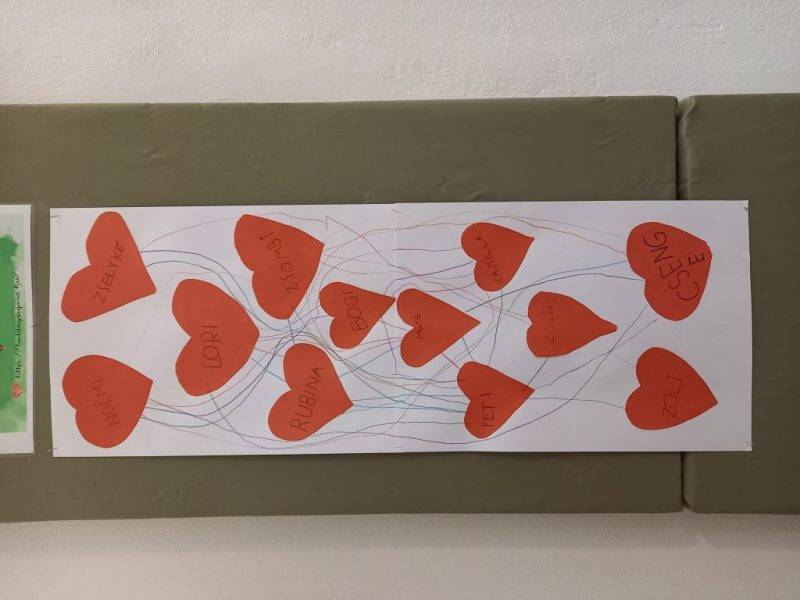 Hála-1.jpg Hála-1.jpg