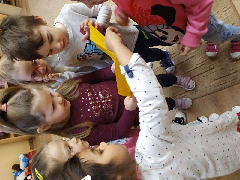 1645944982337.jpg 1645944982337.jpg