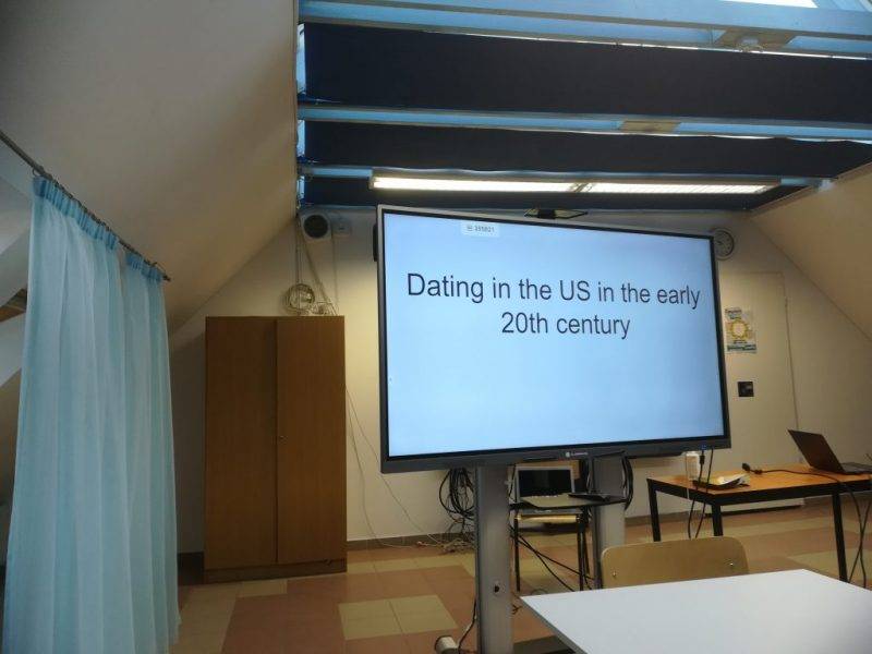 Dating.jpg