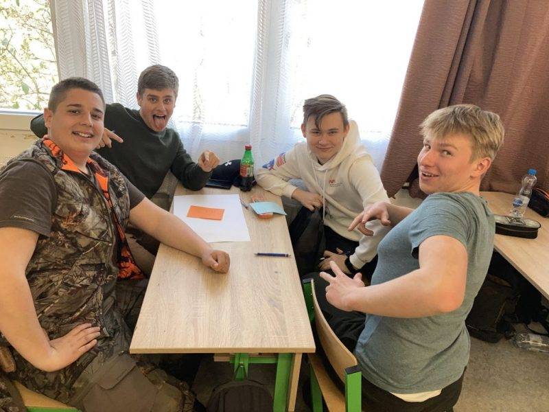 IMG_0044.jpg IMG_0044.jpg