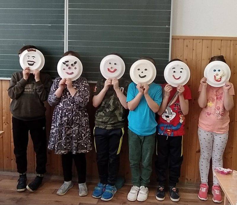 Gyurmaarcok_1.jpg Gyurmaarcok_1.jpg