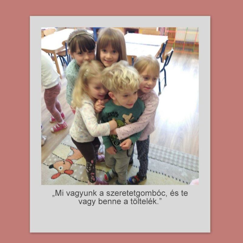 “Mi vagyunk a szeretetgombóc, ….” “Mi vagyunk a szeretetgombóc, ….”