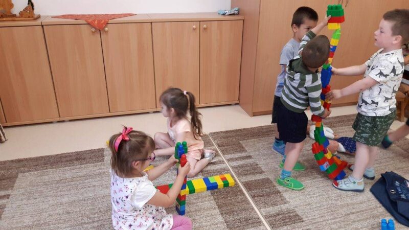 Boldogok vagyunk Boldogok vagyunk