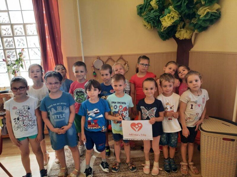 Jobb velünk a világ Jobb velünk a világ