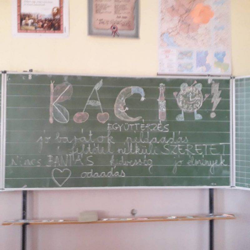 Boldogsagora-kep.jpg Boldogsagora-kep.jpg