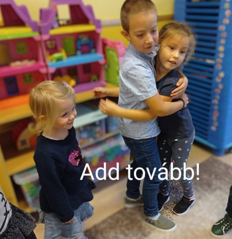 Add tovább… Add tovább…