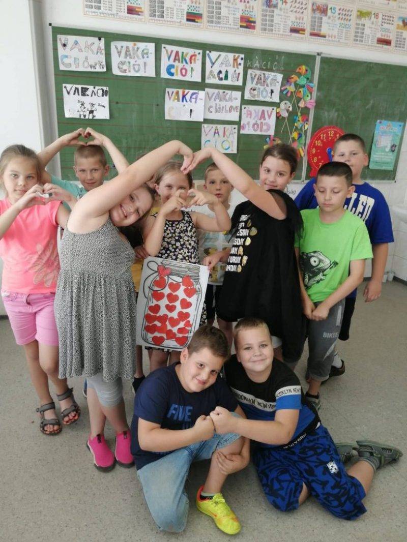 Juniusi-alkalom.jpg Juniusi-alkalom.jpg