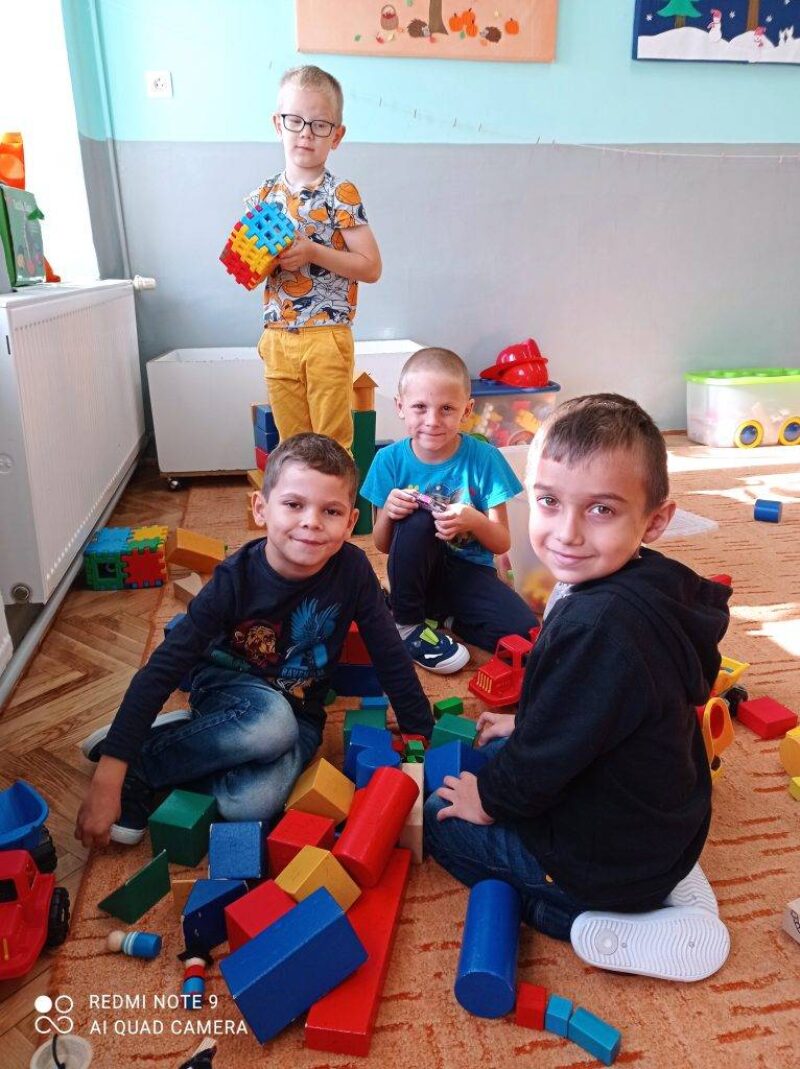 Segíteni egymásnak jó! Segíteni egymásnak jó!
