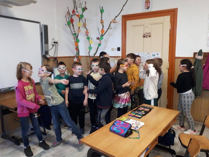 Jól csak a szívével lát az ember Jól csak a szívével lát az ember