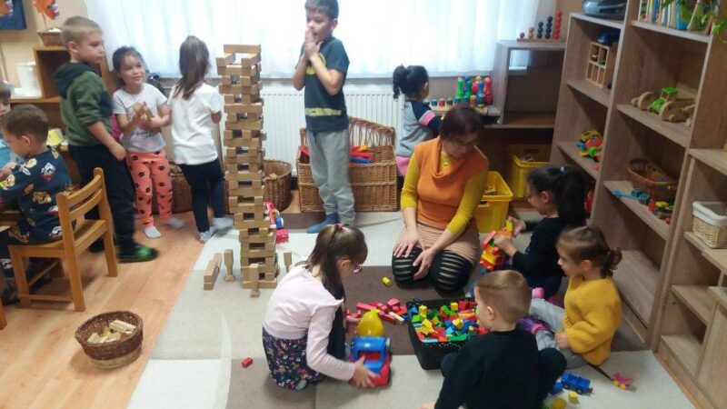 Boldogság vár építése Boldogság vár építése