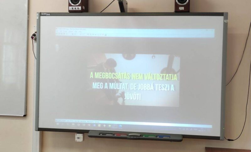A megbocsátás jobbá teszi a jövőt! A megbocsátás jobbá teszi a jövőt!