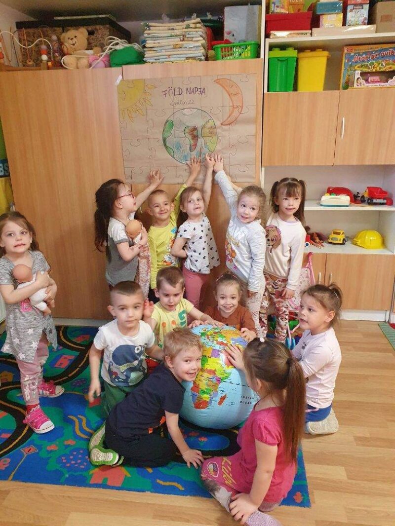 „Sajnálom, kérlek bocsáss meg, köszönöm, szeretlek!” „Sajnálom, kérlek bocsáss meg, köszönöm, szeretlek!”