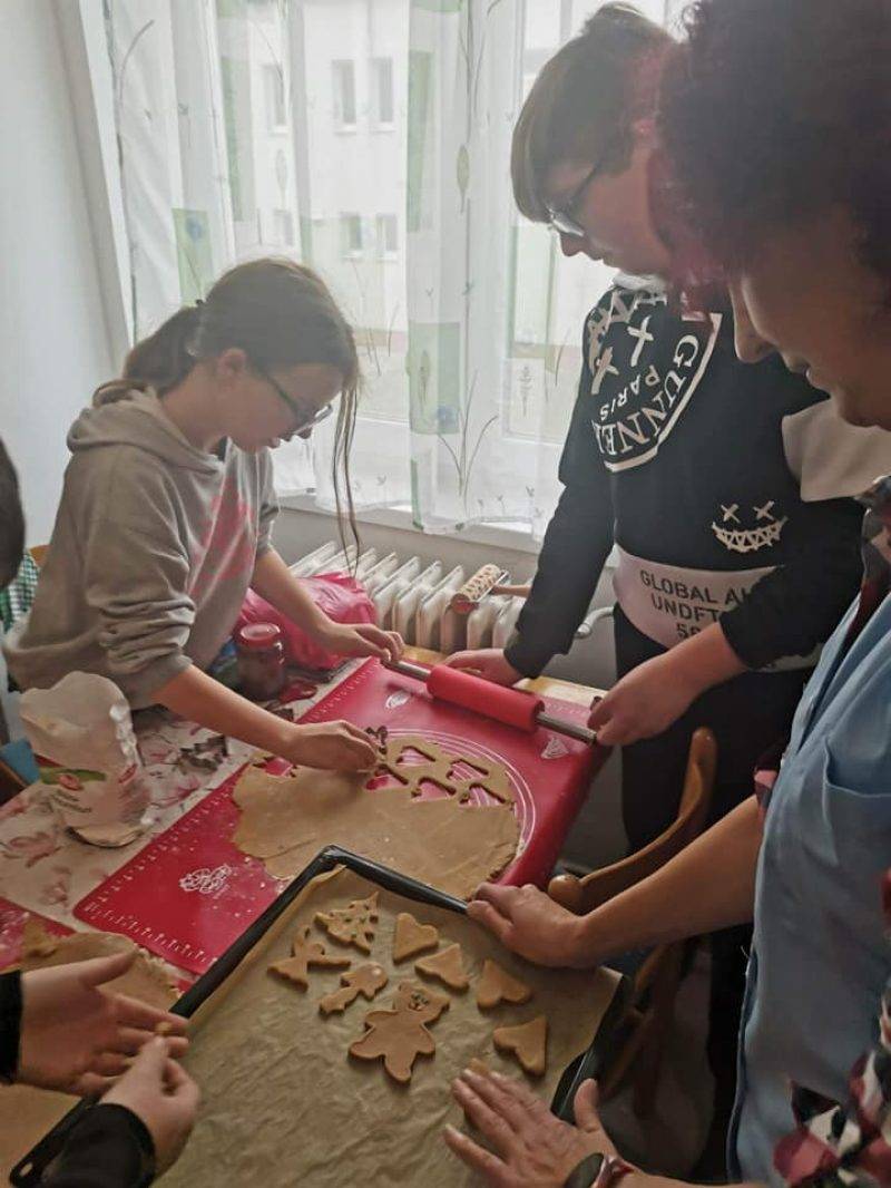 03.-tarsas-kapcsolatok.jpg 03.-tarsas-kapcsolatok.jpg