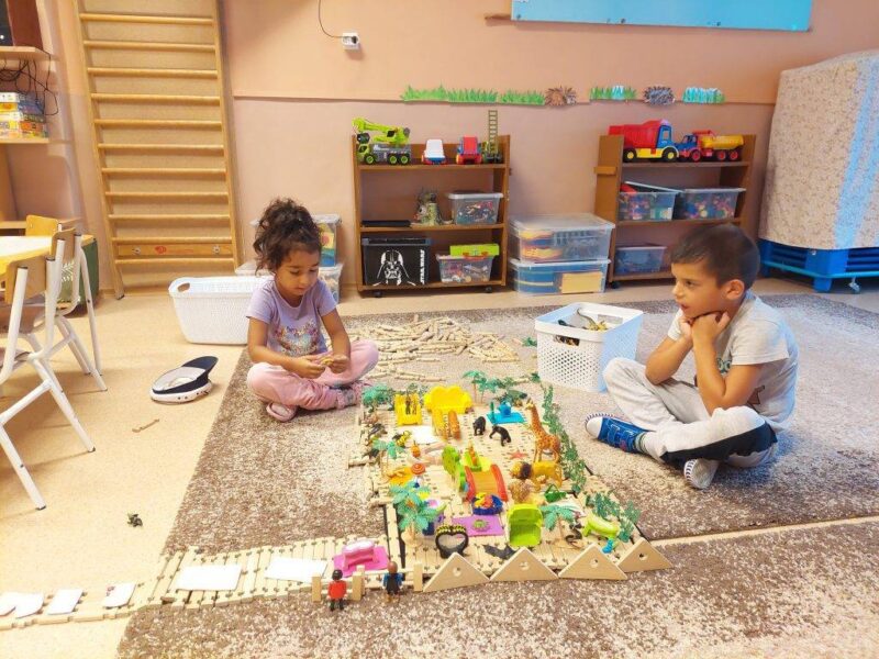 Egymás erősítése Egymás erősítése