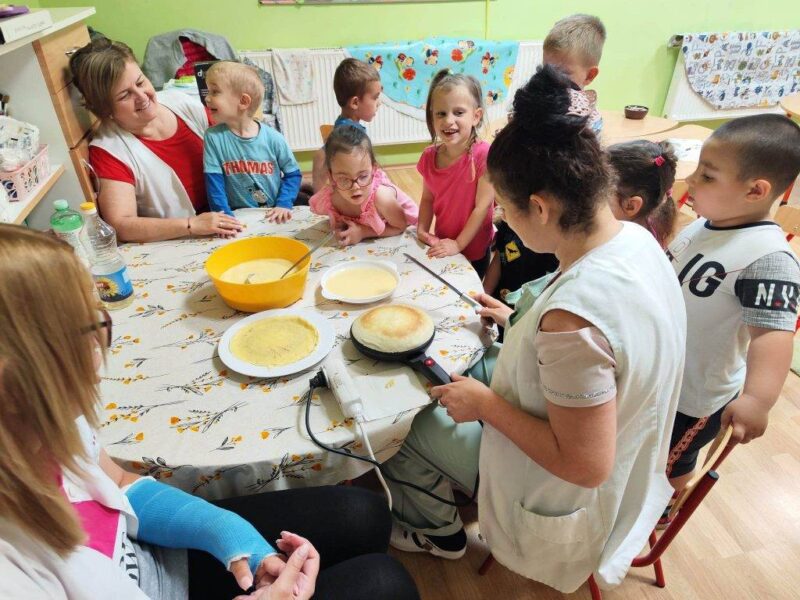 „Jó Velünk a Világ!” „Jó Velünk a Világ!”