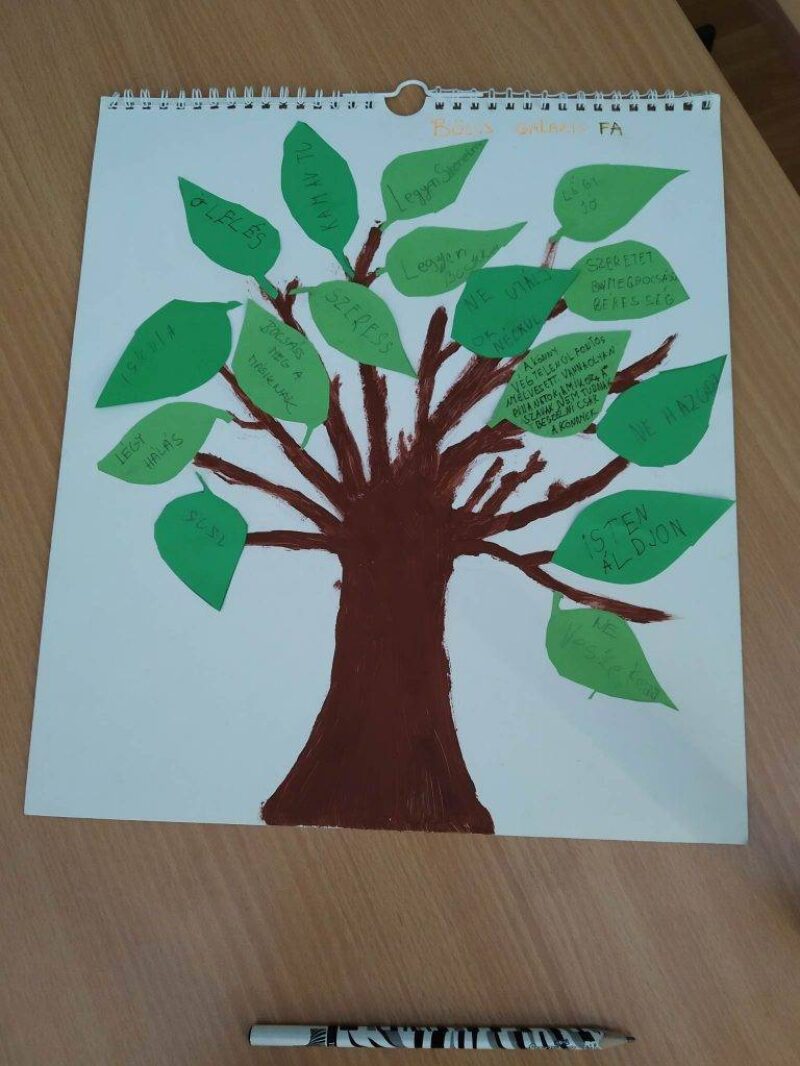 Boldogabban? Boldogabban?