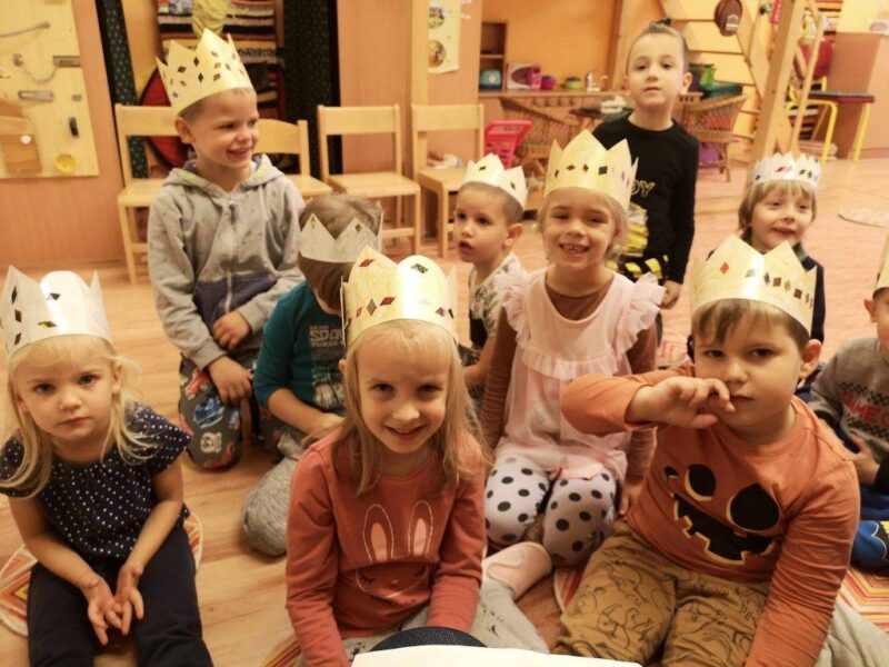Jót tenni jó! Jót tenni jó!