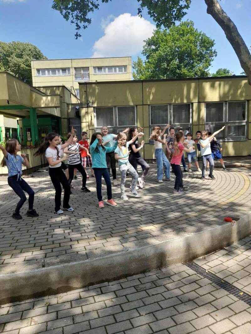 Mozogni jó! Mozogni jó!