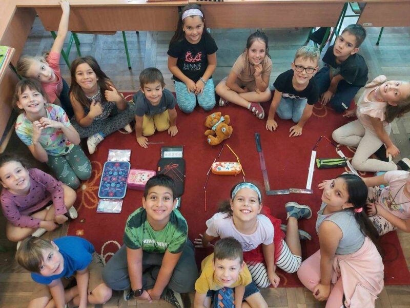 Hálásak vagyunk, hogy újra együtt lehetünk! Hálásak vagyunk, hogy újra együtt lehetünk!