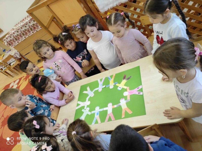 Társas kapcsolatok Társas kapcsolatok