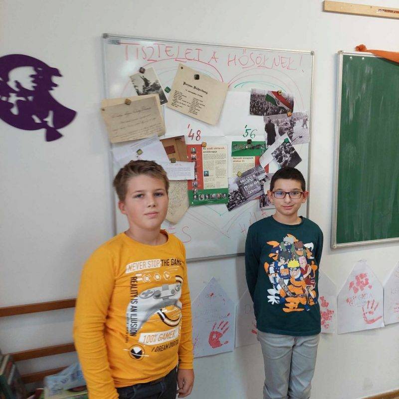 Hosok-fala.jpg Hosok-fala.jpg
