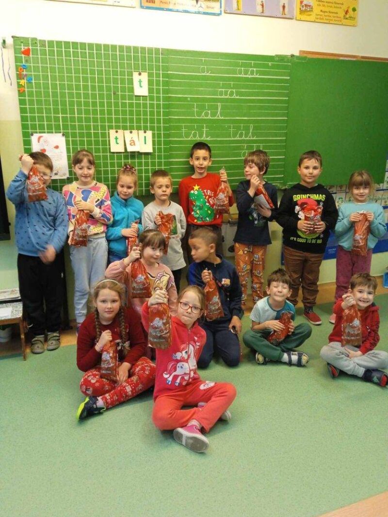 Angyal a cipősdobozban Angyal a cipősdobozban