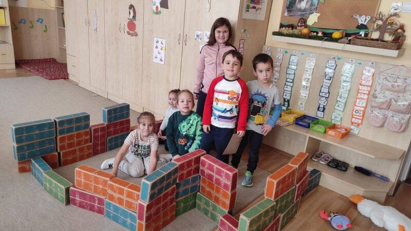 Novemberi társaság Novemberi társaság