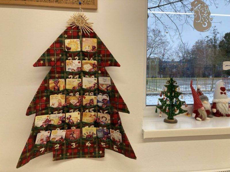 Adventi-naptar-1.jpg Adventi-naptar-1.jpg