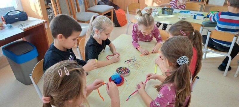 Társas kapcsolatok Társas kapcsolatok