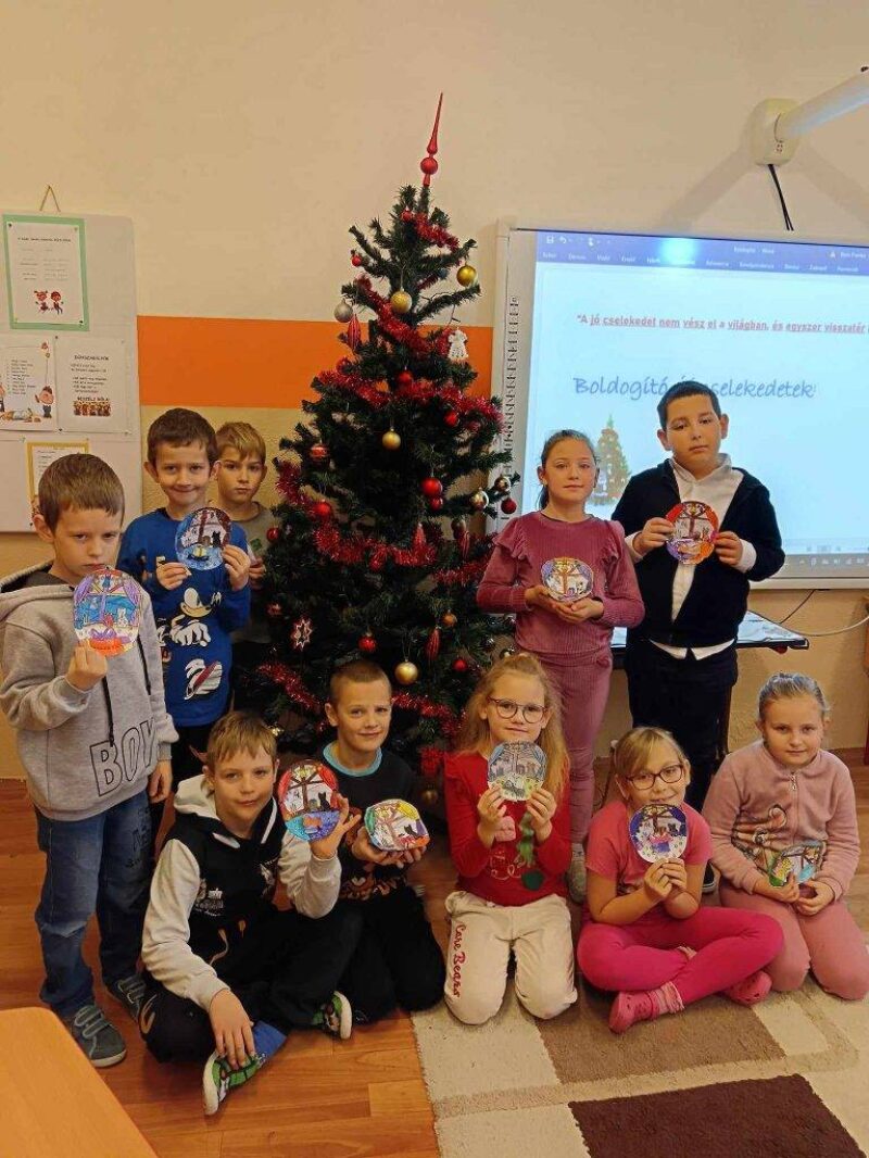 Boldogító jó cselekedetek a 2. osztályban Boldogító jó cselekedetek a 2. osztályban