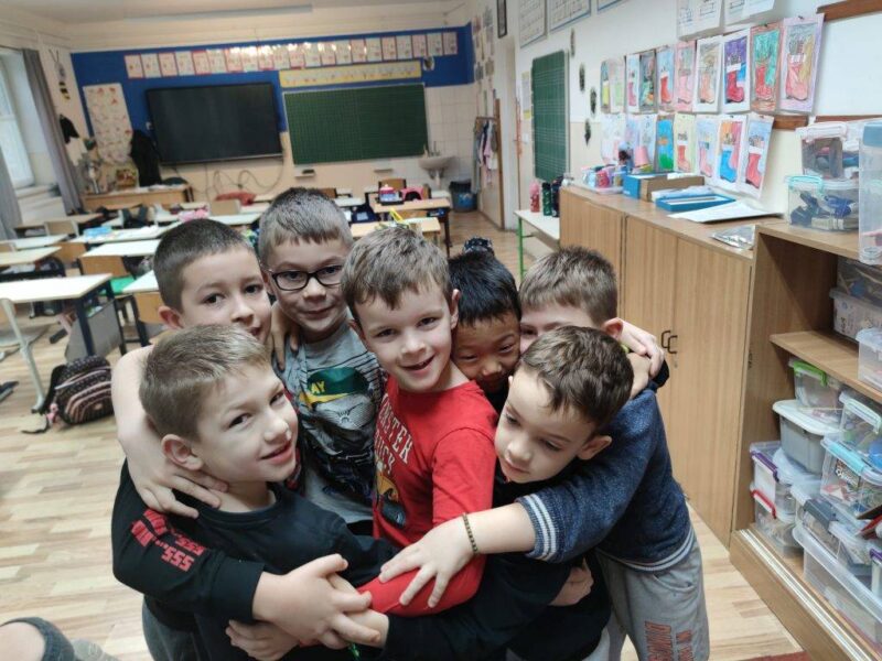 Társas kapcsolatok-barátság Társas kapcsolatok-barátság