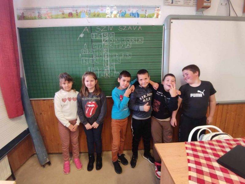 tarsaskapcs.jpg tarsaskapcs.jpg