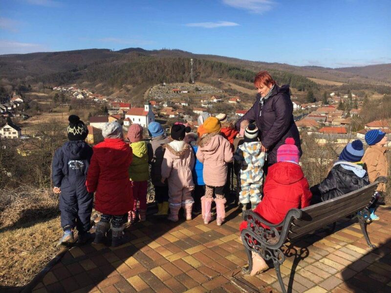 Kirándulás, torna Kirándulás, torna